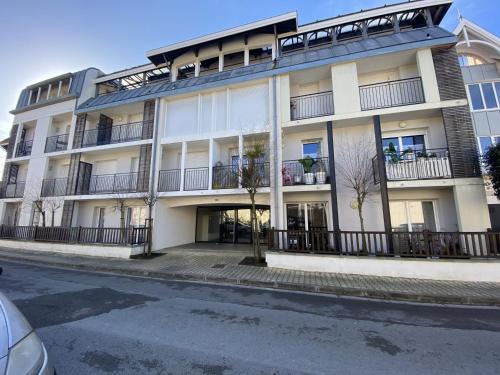 Appartement centre Arcachon, proche plage, 6 couchages, balcon, parking, Wifi inclus