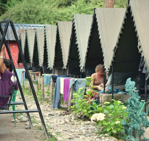 Φωτογραφία από το άλμπουμ του Himtrek Riverside Camps, Kasol σε Kasol