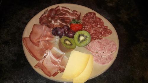 B&Bの敷地内または近くでの食事または食べ物