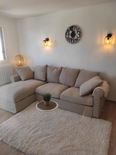 Résidence Richelieu port position centrale studio cosy 2 adultes piscine place de parking privative vue Mont Saint Martin