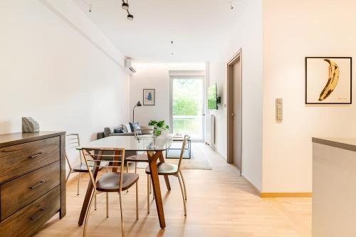 Serenity & Luxury - Elegant 2BR in Kifisia's Center