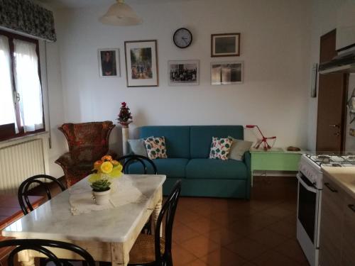 Kuchyň nebo kuchyňský kout v ubytování La casa di Beppe