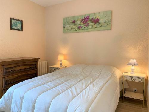Posteľ alebo postele v izbe v ubytovaní Appartement vue MER avec WIFI, parking, au port de de PERROS-GUIREC - Réf 848