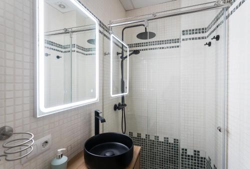 APARTAMENTO TRIANA DELUXE CON PATIO PRIVADO