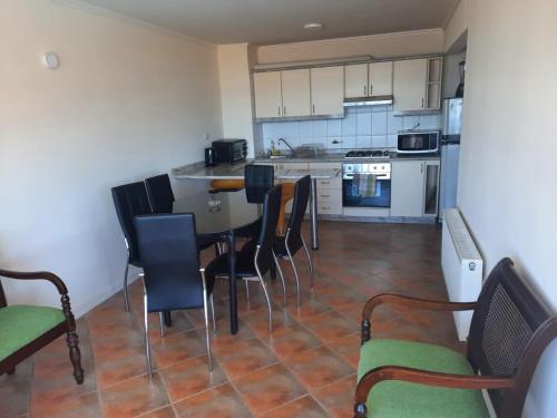 Кухня или мини-кухня в DEPARTAMENTO DICHATO FRENTE AL MAR
