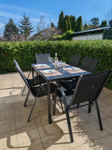 Zahrada ubytování Sunny City House Dunaújváros