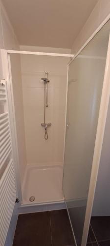 Foto 1-slaapkamer appartement - vlak bij strand - inclusief parkeerplaats 3