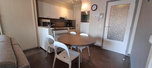 Gallery image of 1-slaapkamer appartement - vlak bij strand - parkeerplaats inclusief in Blankenberge