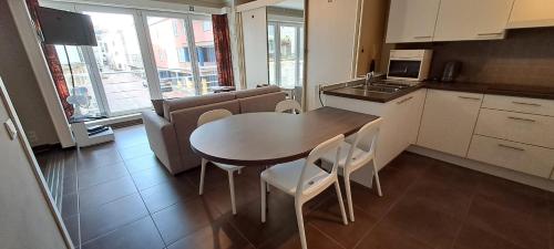 Foto 1-slaapkamer appartement - vlak bij strand - inclusief parkeerplaats 1