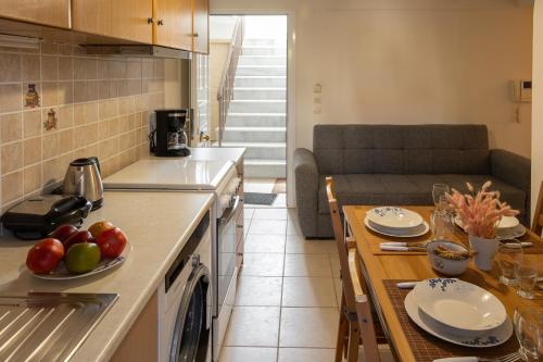 Dapur atau dapur kecil di Pavlos Apartments