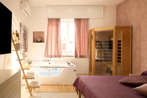 Napoli Central Lumina Suites