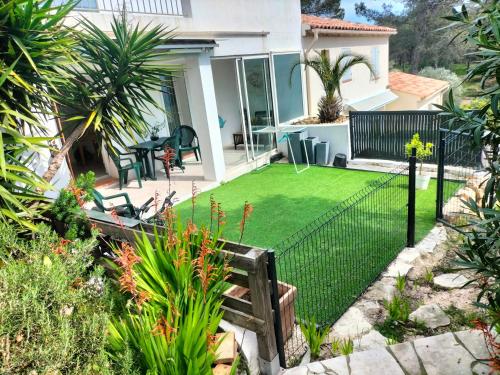 Rez de villa au calme proche de la plage