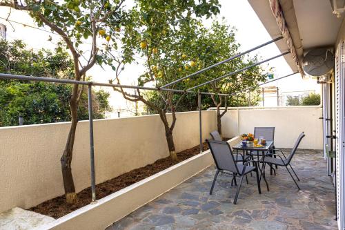 Balkoni atau teres di Pavlos Apartments
