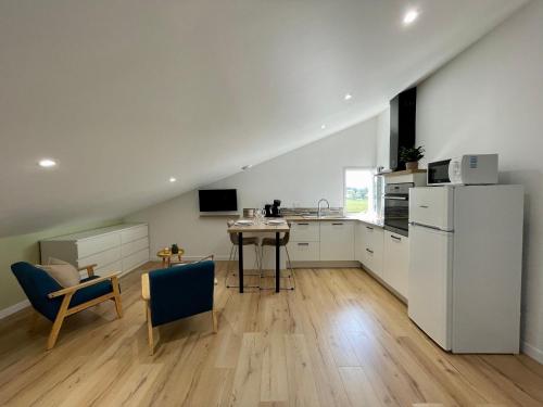 Studio à Saint-Palais avec parking.