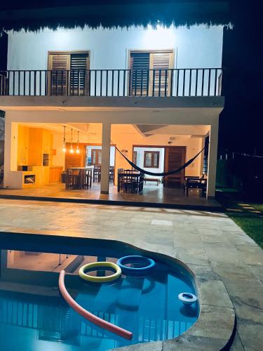 Kolam renang di atau dekat dengan Casa da GabiLu