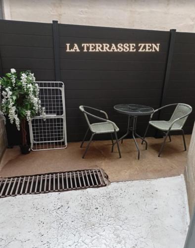 La Terrasse Zen DACHER - Superbe appartement 30 m2 tout équipé avec terrasse cœur Vichy proche gare Thermes Cures