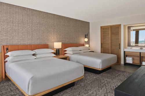 Sheraton Denver Downtown Hotel Image
