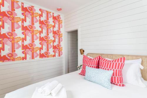 Ένα ή περισσότερα κρεβάτια σε δωμάτιο στο Royal Cottage I