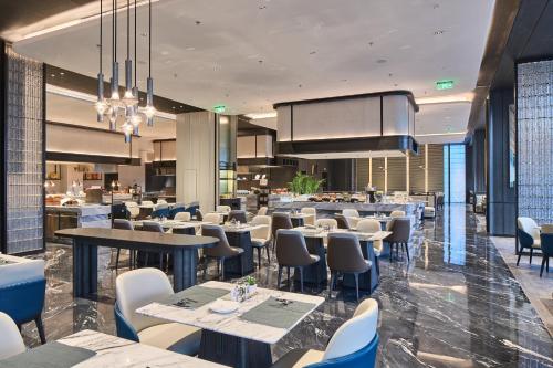 Restoran atau tempat lain untuk makan di Crowne Plaza Ezhou by IHG