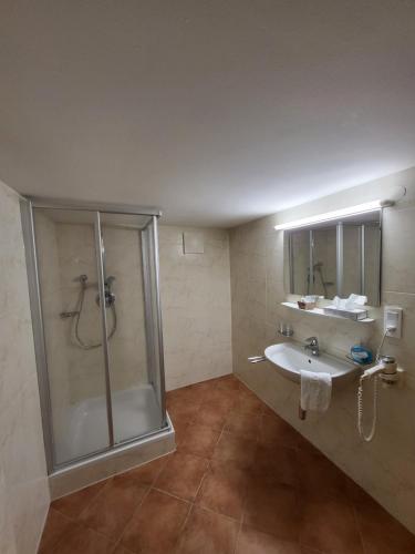 Bilik mandi di Farmerhouse by Northsouth Aparthments