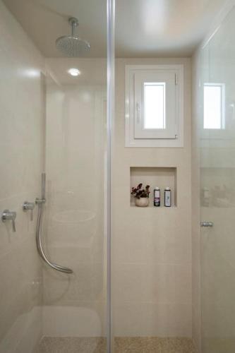 Koupelna v ubytování Luxury Cozy Suite