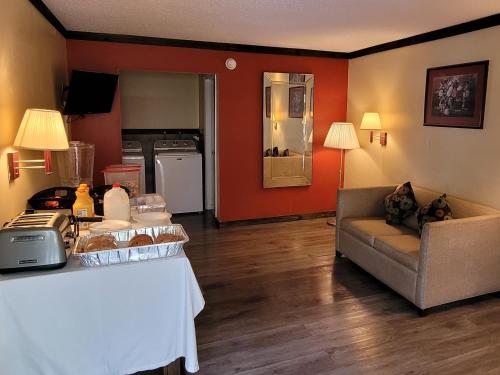 Kuchyň nebo kuchyňský kout v ubytování Executive Inn Chester