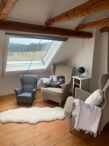 Ruang duduk di Ferienhaus Rennsteig-Wander-Mountainbike und Langlaufparadies