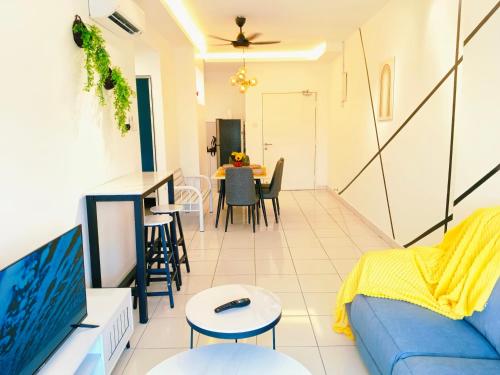 Zona de estar de Kulai Apartment 3BR-5BR near IOI, Aeon and Senai Airport
