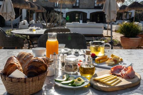 Mad på landstedet eller i nærheden