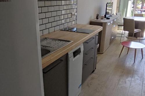 Studio climatisé avec parking et wifi au Couchant