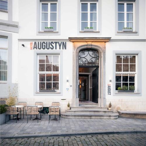 Η πρόσοψη ή η είσοδος του Hotel Augustyn Brugge