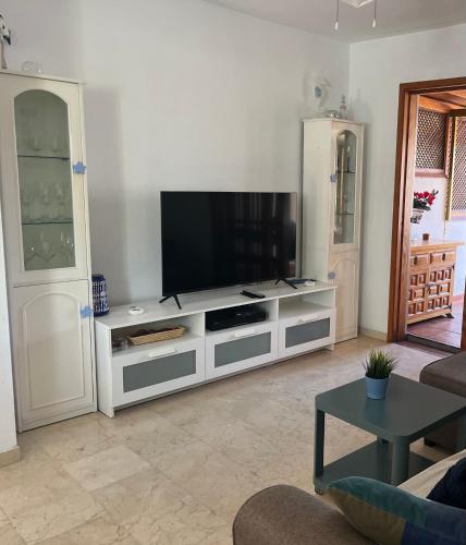 CACTUS's HOUSE, 150 m beach, 1 bdr, 4 guests, wifi, Netflix,