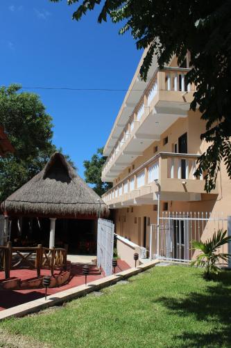 Building kung saan naroon ang hotel