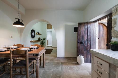 Dapur atau dapur kecil di To Patriko