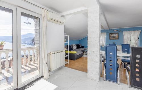 Lovely Apartment In Rijeka With Wifi