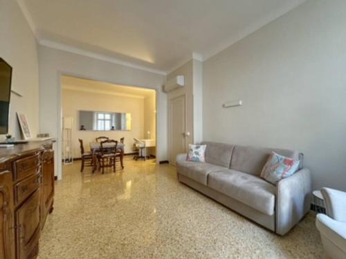 Appartement central rue Hoche