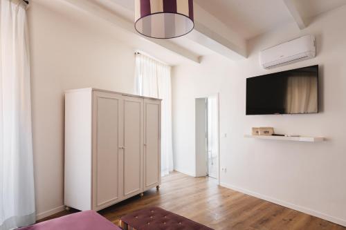 Famo Pace apartments