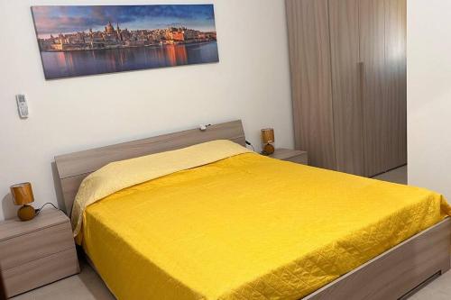 Postel nebo postele na pokoji v ubytování Marsaxlokk 3 Bedroom Penthouse