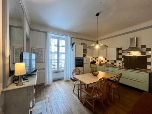 Beau T2 Calme Centre Mont-Dore - 1 Ch, Wifi, Ascenseur, Proche Thermes - FR-1-608-104