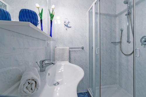 Un baño de Alpegger