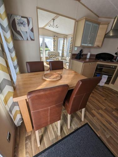 The Ashcroft Sea View 6にあるキッチンまたは簡易キッチン
