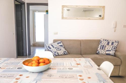 Ruang duduk di Attico Terrazza CieloMare Seaview