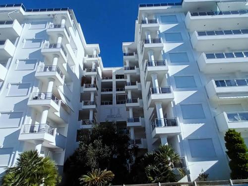 Apartment White Residence Luxury