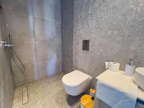 Ένα μπάνιο στο Azure Vista Collection