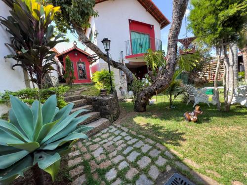 Casa de Veraneio Villa Lopesにある庭