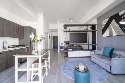 Devereaux Miami 2 Bedroom, 1 Bedroom, and Studio Condos with Balconies photo 41