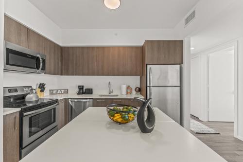 Devereaux Miami 2 Bedroom, 1 Bedroom, and Studio Condos with Balconies photo 47