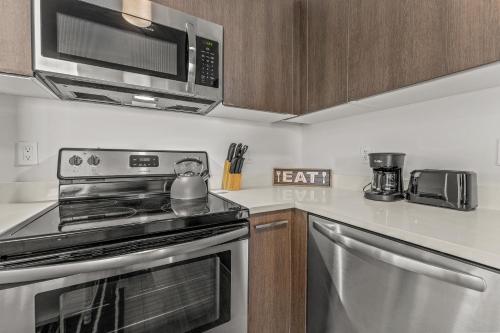 Devereaux Miami 2 Bedroom, 1 Bedroom, and Studio Condos with Balconies photo 49