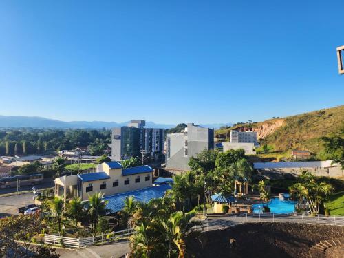 Pemandangan gunung umum atau pemandangan gunung yang diambil dari hotel