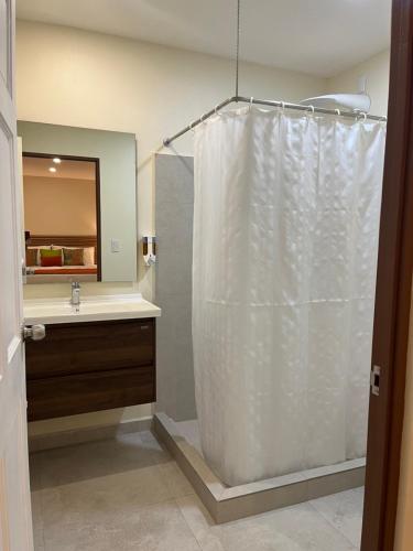 ห้องน้ำของ Hotel Iguana Verde